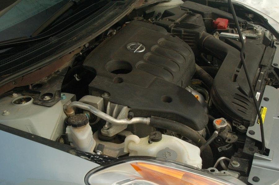  Nissan Altima Coupe 2.5S 2008 года  (фото 7 из 50)